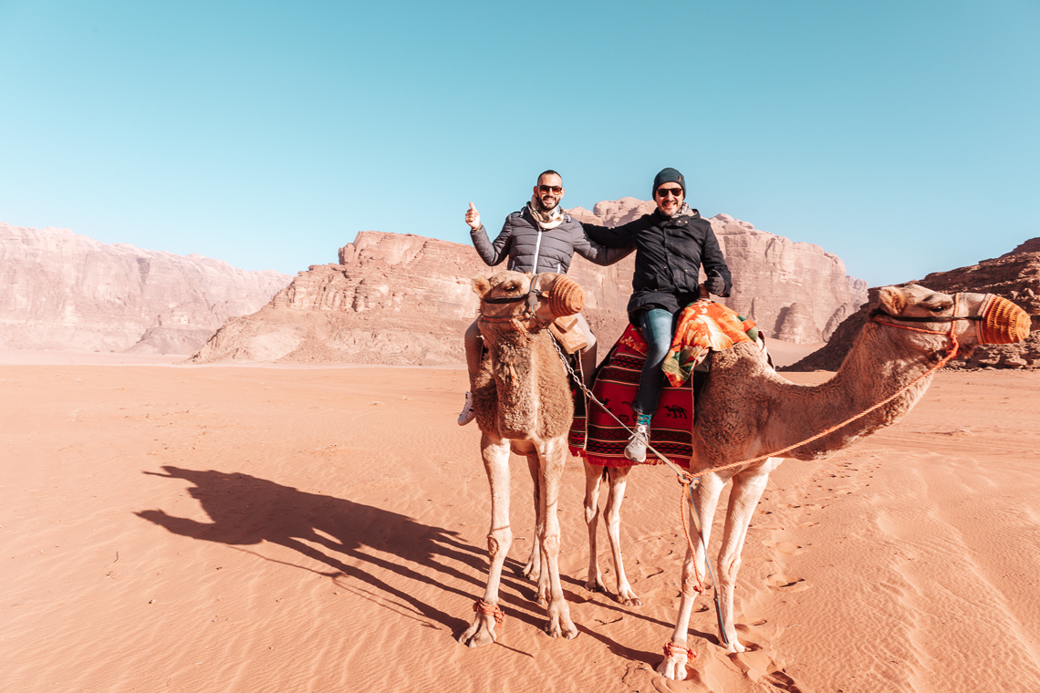 Passeggiata nel Wadi Rum con i dromedari - Condividiamo il viaggio