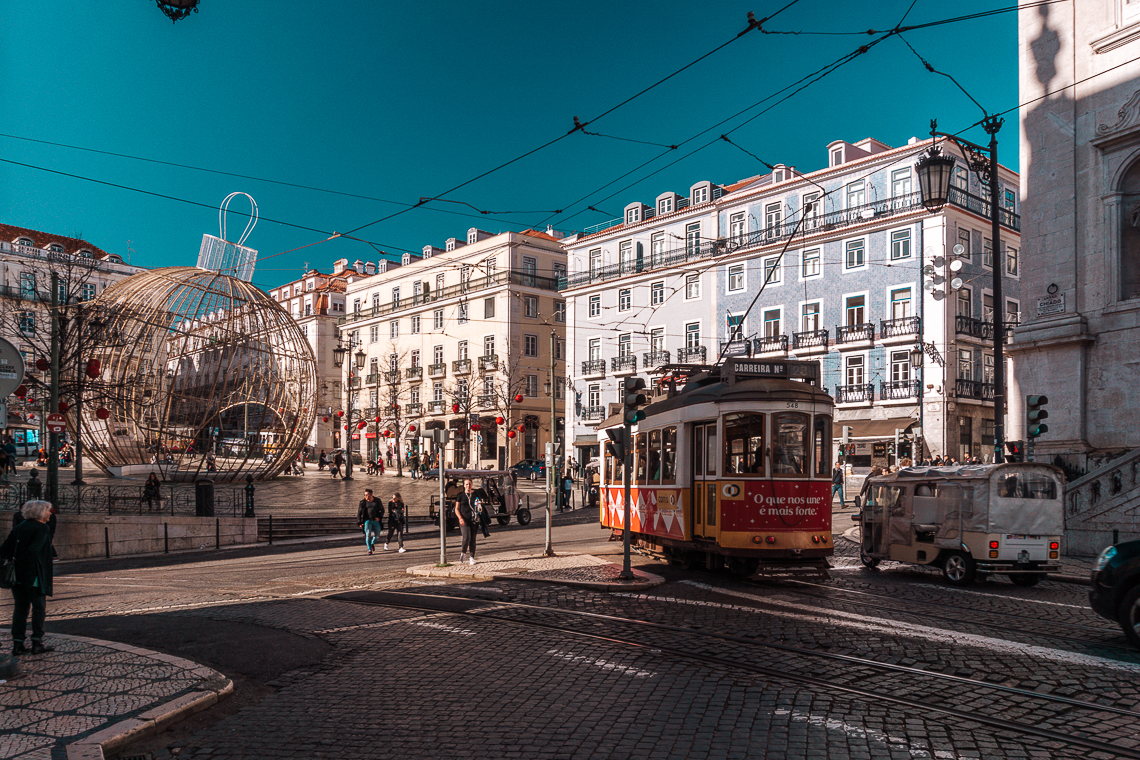 Praça Luís de Camões - Condividiamo il viaggio