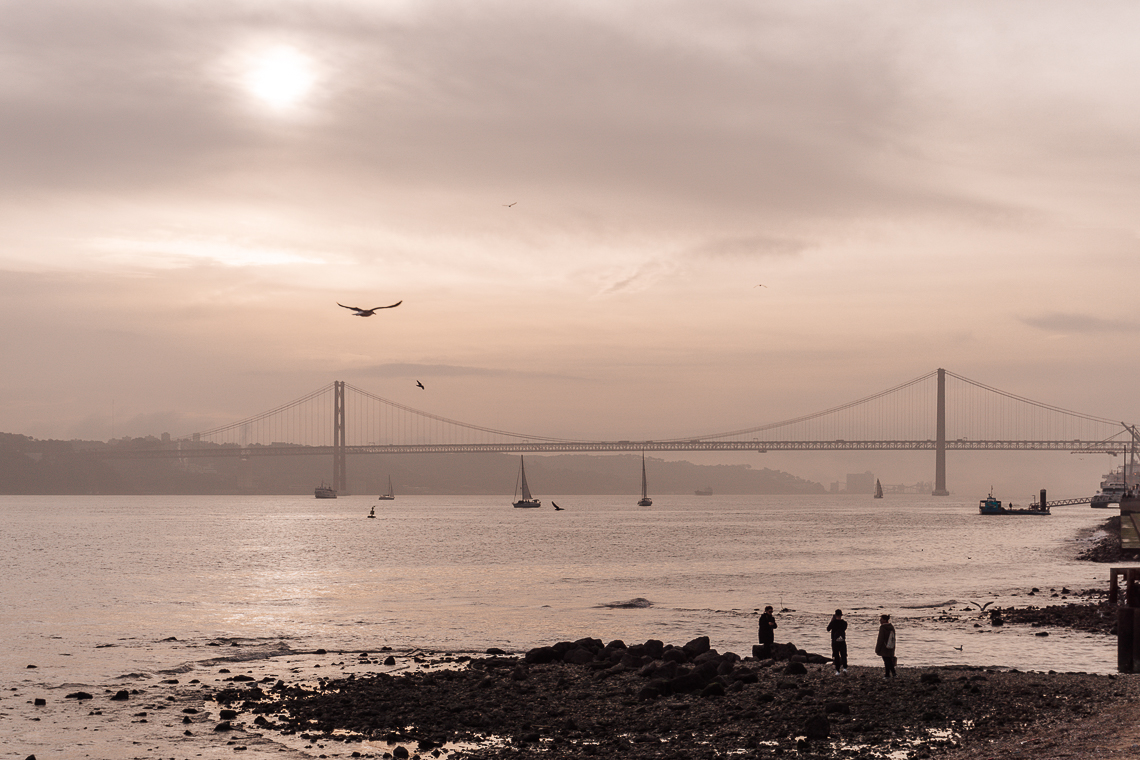 Ponte “25 de Abril - Condividiamo il viaggio
